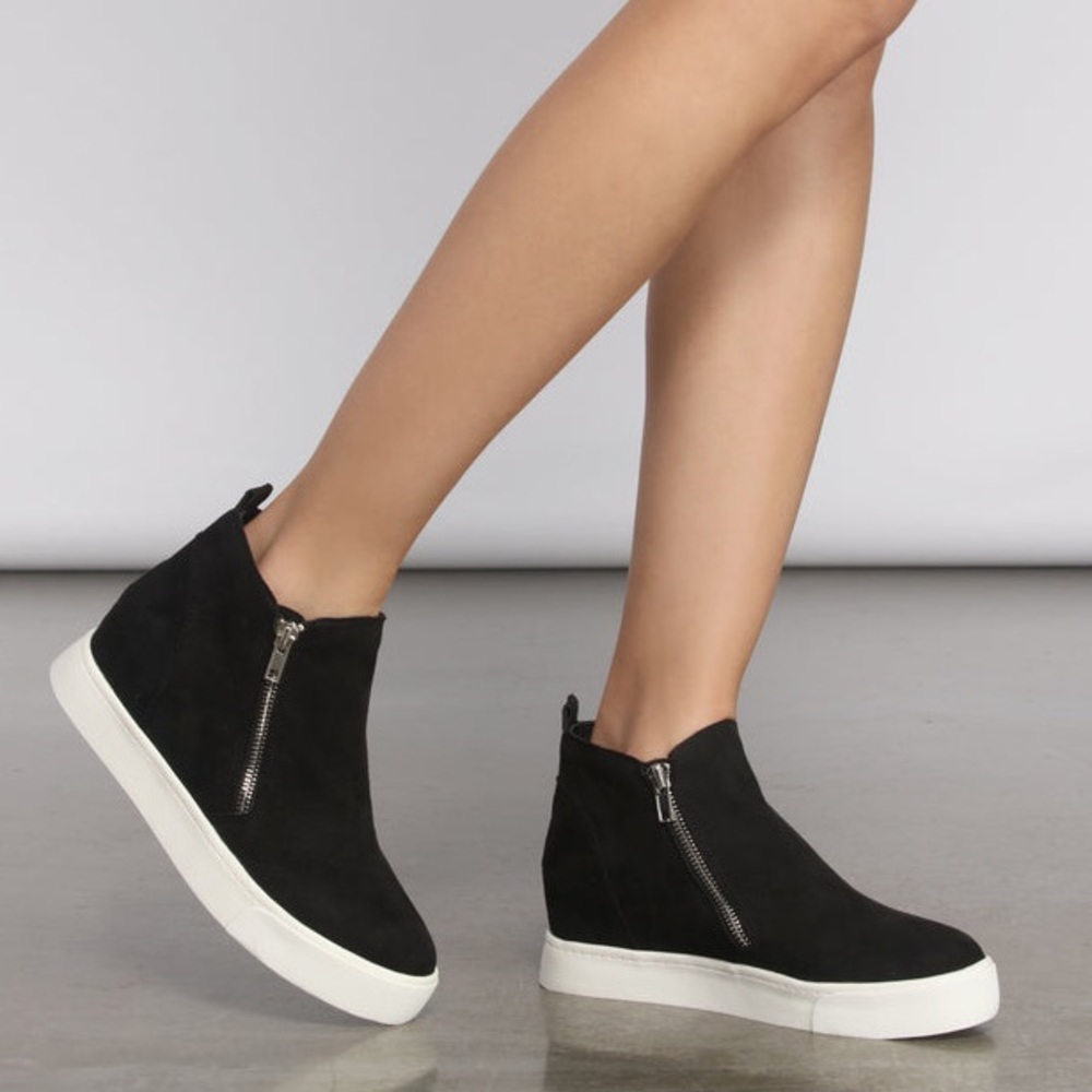 Madden Girl “Piper” black faux suede high top zippered sneakers boots size 9M